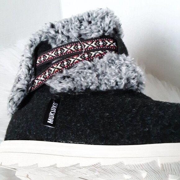 Muk Luks Women's Winter Boot size 7M - Picture 8 of 9
